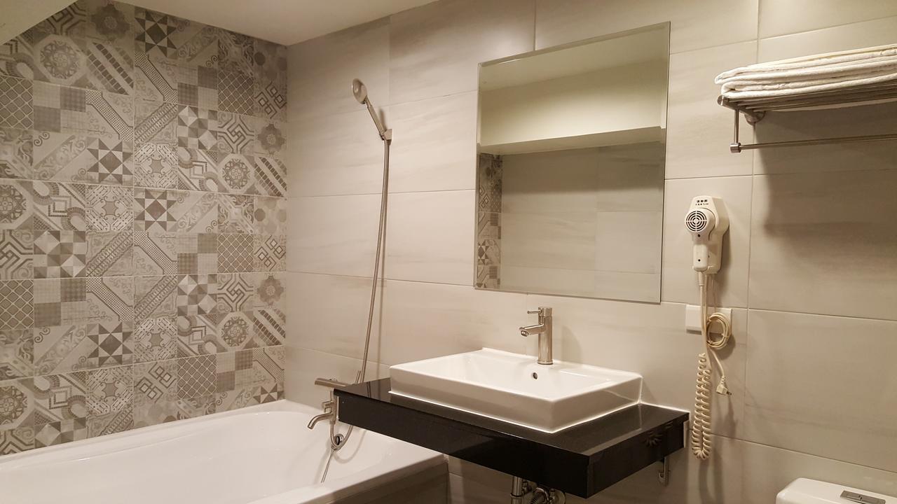 Windmill Fashion Hotel Kaohsiung Exterior foto
